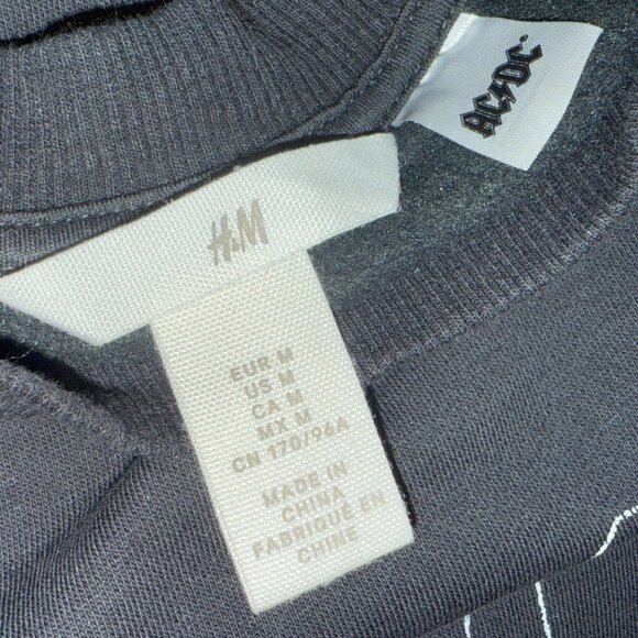 H&M ACDC “Back in Black” Graphic Sweatshirt – Women’s Size Medium - Picture 7 of 8